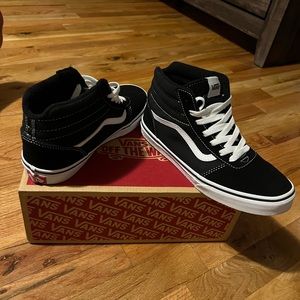 Black/White Ward Hi Vans